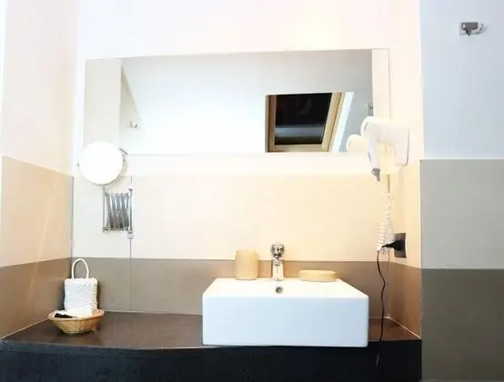 Standard Üç Kişilik Oda (shower  with hydromassage)