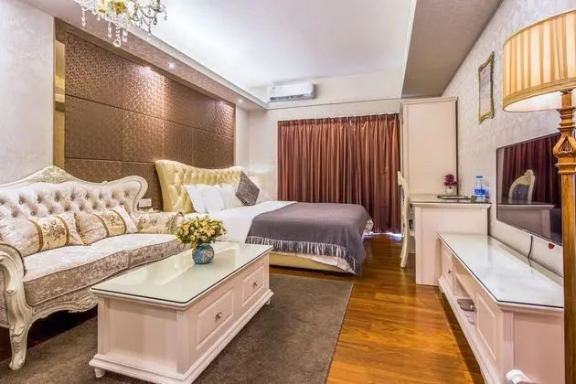 Luxury Tek Büyük Yataklı Oda
