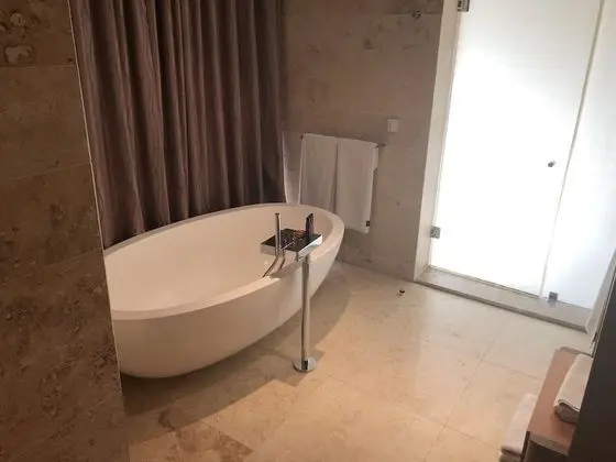 Classic Oda, 1 En Büyük (King) Boy Yatak, Banyolu/Duşlu, Okyanus Manzaralı