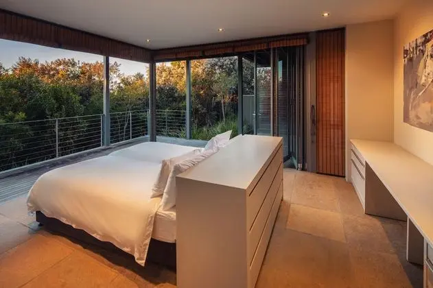 Luxury Tek Büyük Yataklı Oda