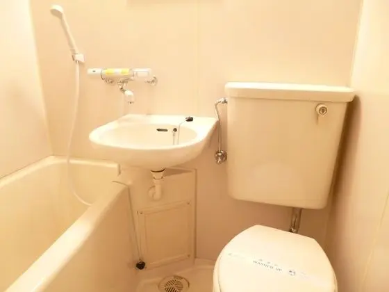 İki Ayrı Yataklı Oda, Sigara İçilmez