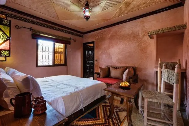 Economy Tek Büyük Yataklı Oda, Havuz Manzaralı