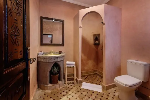 Economy Tek Büyük Yataklı Oda, Havuz Manzaralı