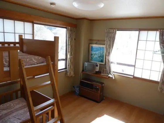 Oda (Bunk Bed, 3 People Max Stay 6 nights)
