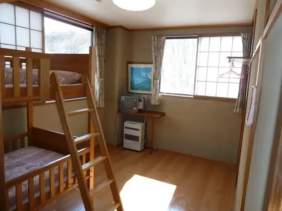 Oda (Bunk Bed, 3 People Max Stay 6 nights)