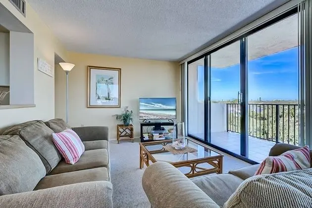 Daire (Our House at the Beach - 5th FL)