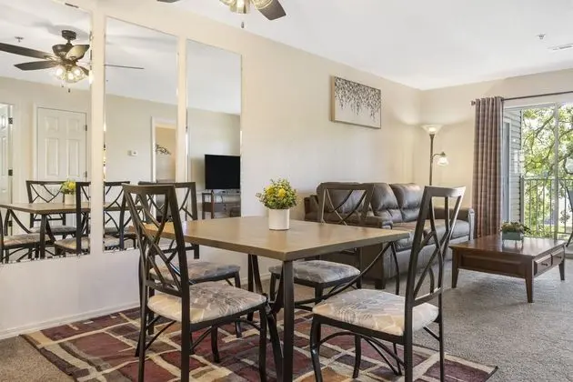 Daire, 1 En Büyük (King) Boy Yatak ve Çekyat, Balkon, Bahçe Manzaralı