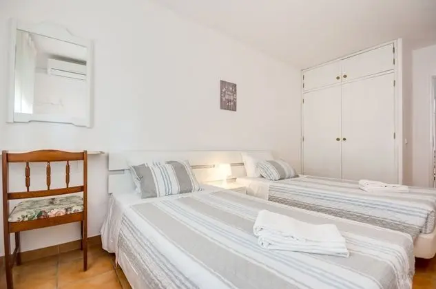 Standard Apart Daire, 2 Yatak Odası, Havuz Manzaralı