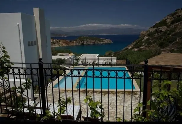 Villa, 3 Yatak Odası, Şömine