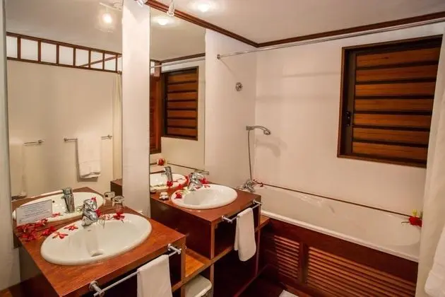 Tropical Bungalow