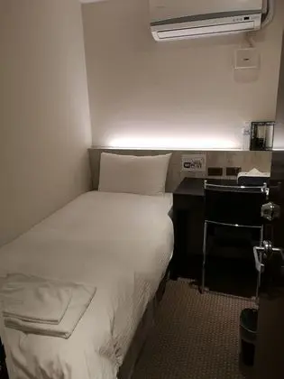 Tek Kişilik Oda, Ortak Banyo