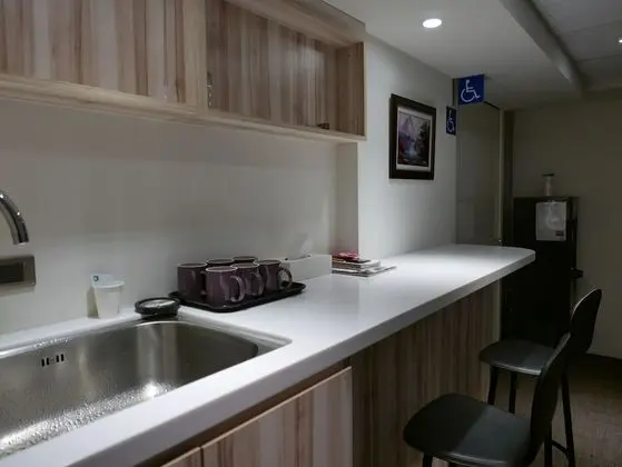 Tek Kişilik Oda, Ortak Banyo