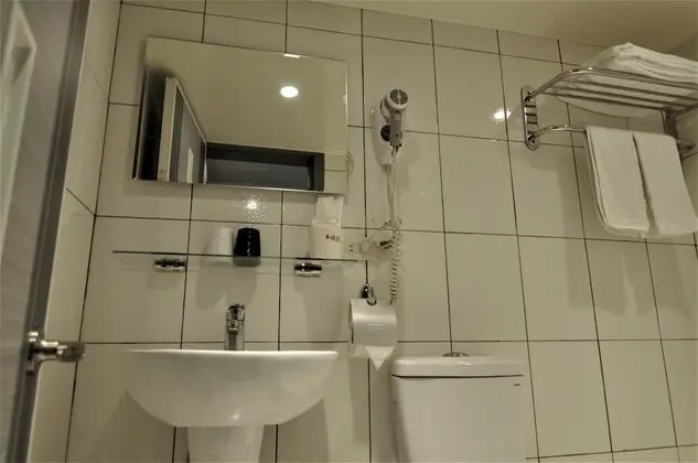 Standard Tek Büyük Yataklı Oda, Penceresiz
