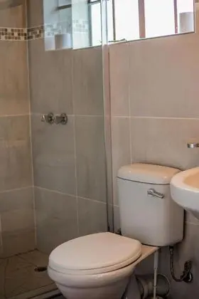 Üç Kişilik Oda, 1 Yatak Odası