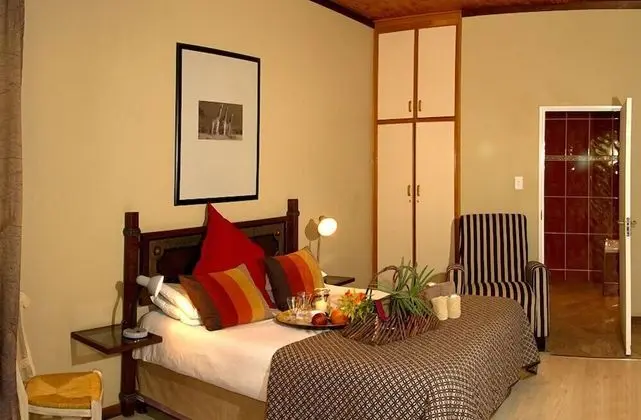 Luxury Tek Büyük Yataklı Oda