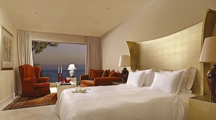 Exclusive Junior Suite with private Jetted Tub or Pool