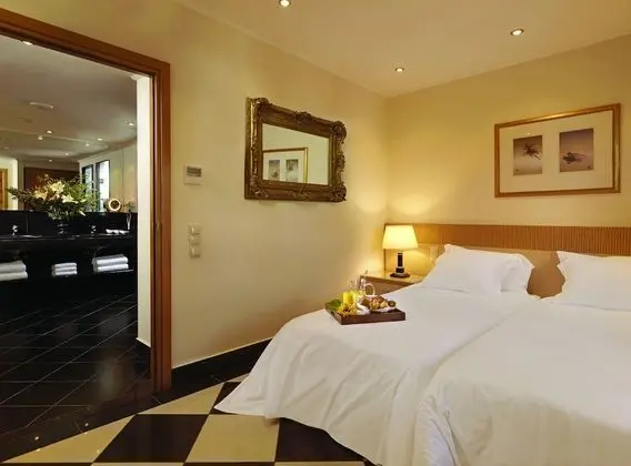 Family Standard One-Bedroom Suite