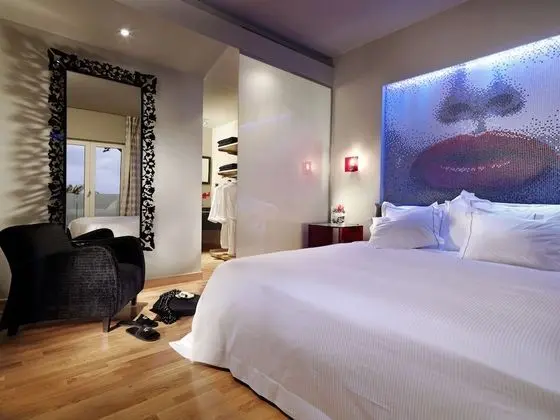 Lifestyle One-Bedroom Suite with Sea View
