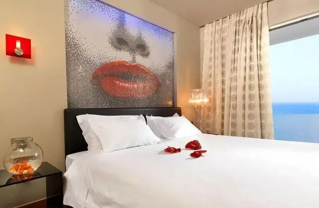 Luxury Two-Bedroom Suite