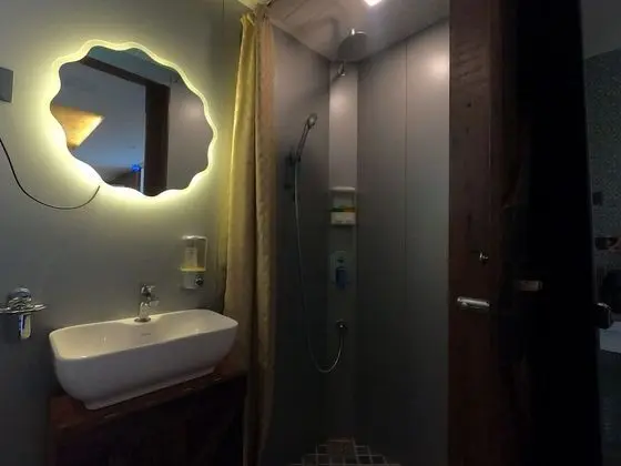 Design Tek Büyük Yataklı Oda