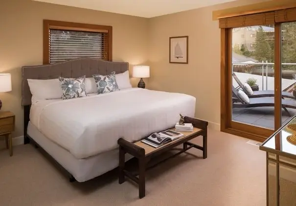 Three Bedroom Villa Lakeview