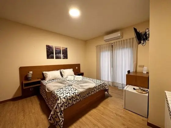 Standard Tek Büyük Yataklı Oda, Bahçe Manzaralı