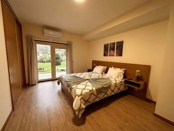 Standard Tek Büyük Yataklı Oda, Bahçe Manzaralı