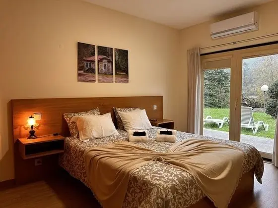 Standard Tek Büyük Yataklı Oda, Bahçe Manzaralı