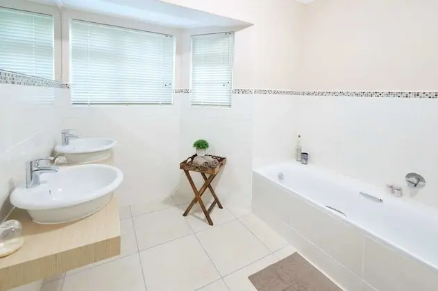 Luxury Süit, 1 Yatak Odası, Özel Banyo, Havuz Manzaralı