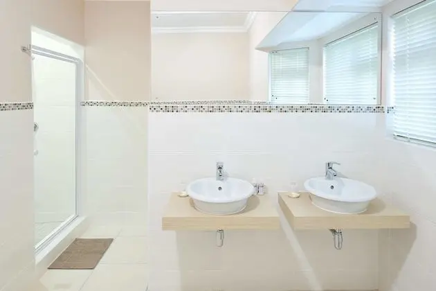 Luxury Süit, 1 Yatak Odası, Özel Banyo, Havuz Manzaralı