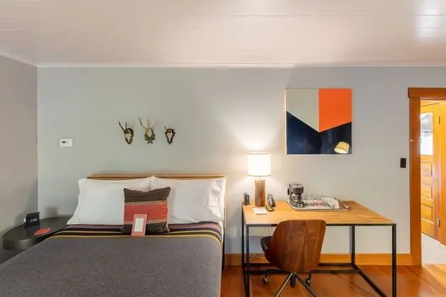 Standard Oda (Upstairs Carriage House)