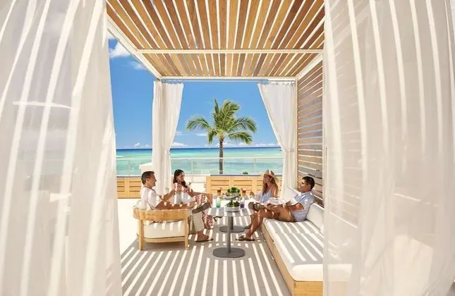 Süit (Coral Reef Penthouse)