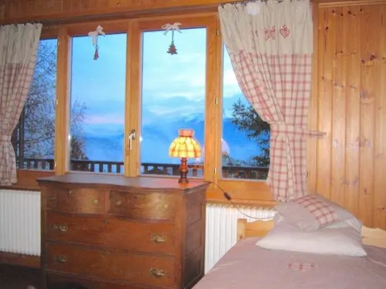 Dağ Evi, Birden Çok Yatak Odası, Şömine