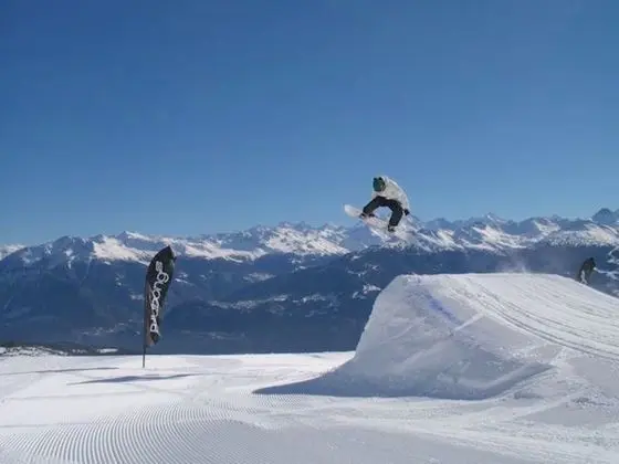 Dağ Evi, Birden Çok Yatak Odası, Şömine