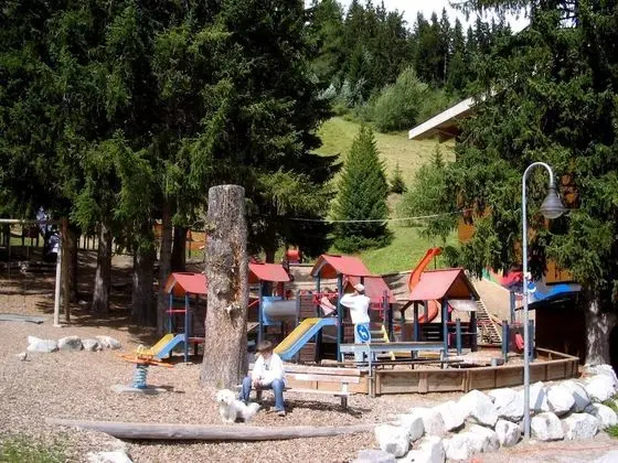 Dağ Evi, Birden Çok Yatak Odası, Şömine