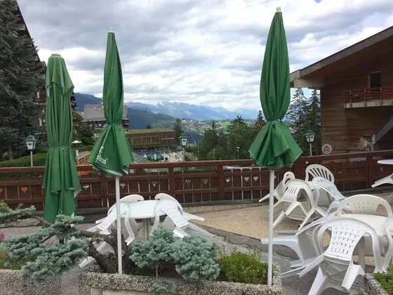 Dağ Evi, Birden Çok Yatak Odası, Şömine