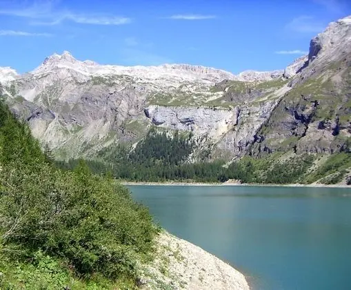 Dağ Evi, Birden Çok Yatak Odası, Şömine