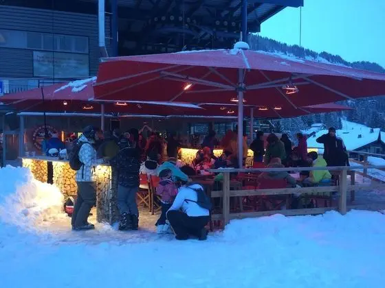 Dağ Evi, Birden Çok Yatak Odası, Şömine