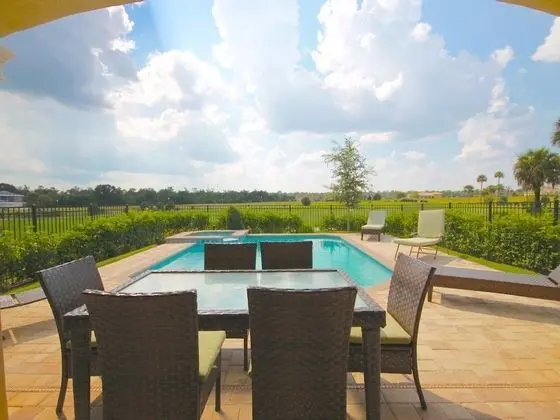 Family Villa, Sıcak Su Havuzu, Bahçeli