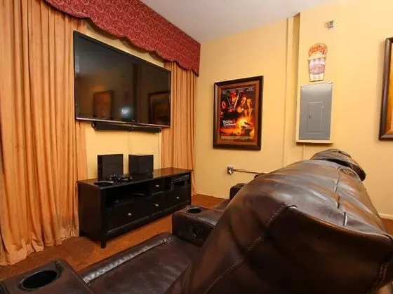 Family Villa, Sıcak Su Havuzu, Bahçeli