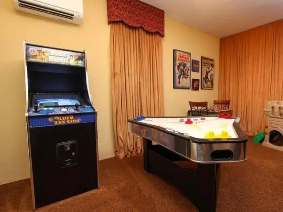 Family Villa, Sıcak Su Havuzu, Bahçeli