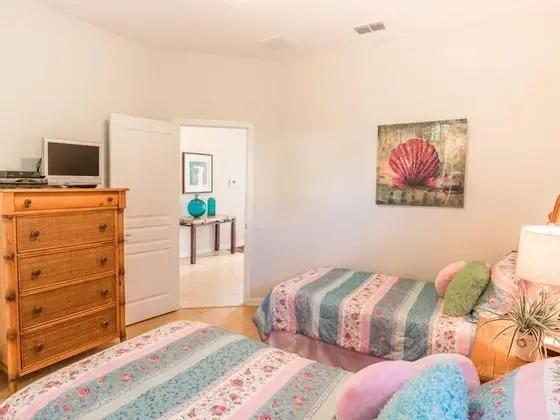 Family Villa, Sıcak Su Havuzu, Bahçeli