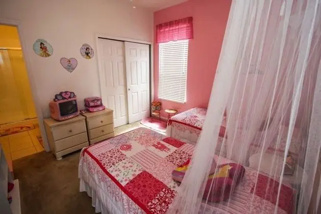 Family Villa, Sıcak Su Havuzu, Bahçeli