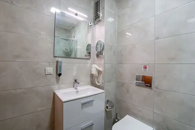 Standard Üç Kişilik Oda