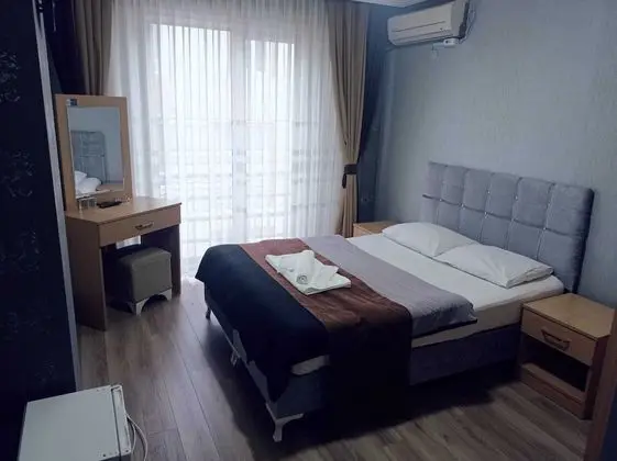 Tek Büyük Yataklı Oda