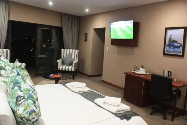 Luxury Tek Büyük veya İki Ayrı Yataklı Oda