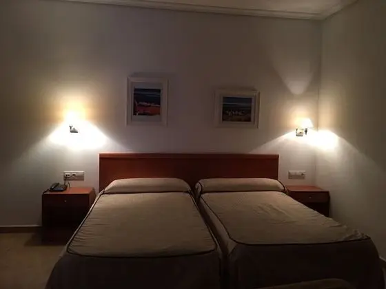 Tek Büyük Yataklı Oda