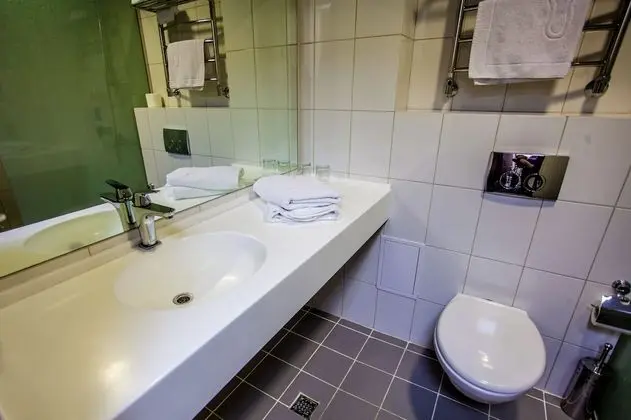 Standard Dört Kişilik Oda, Birden Çok Yatak