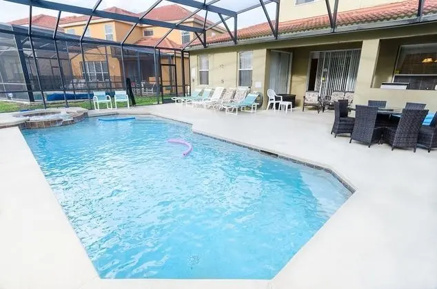 Family Villa, Sıcak Su Havuzu, Bahçeli