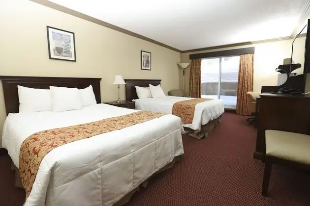 Queen Room with Two Queen Beds, Ground Floor